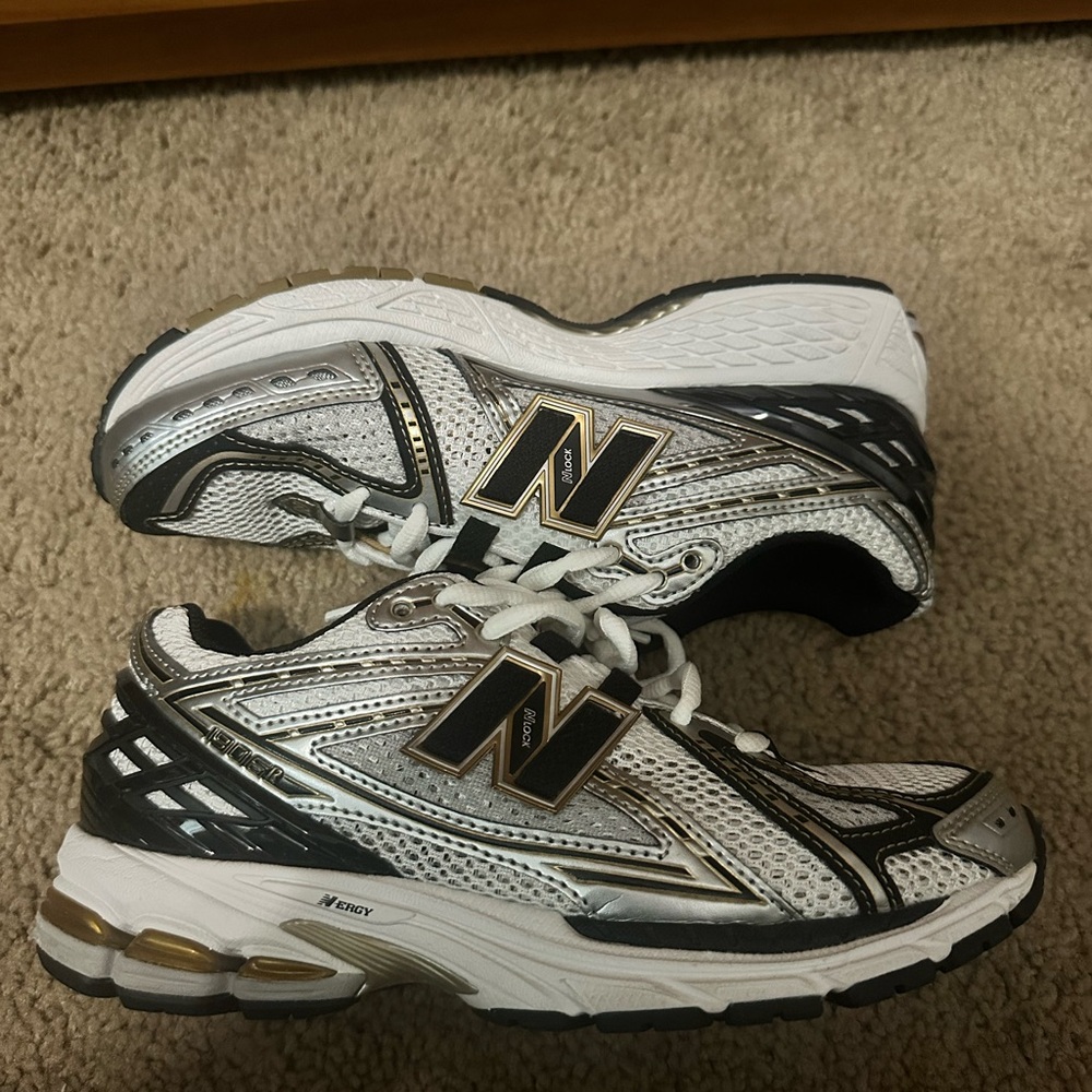 New Balance 1906R Gold Black and White - Picture 2 of 4